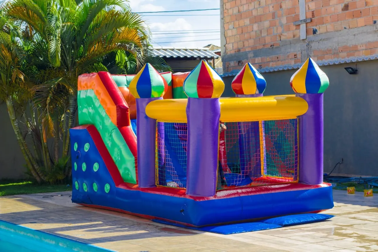 Brinquedo inflável para locação — foto 2