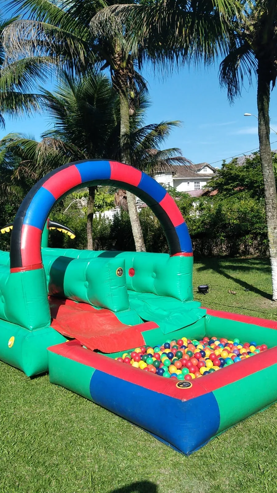 Brinquedo inflável para locação — foto 17